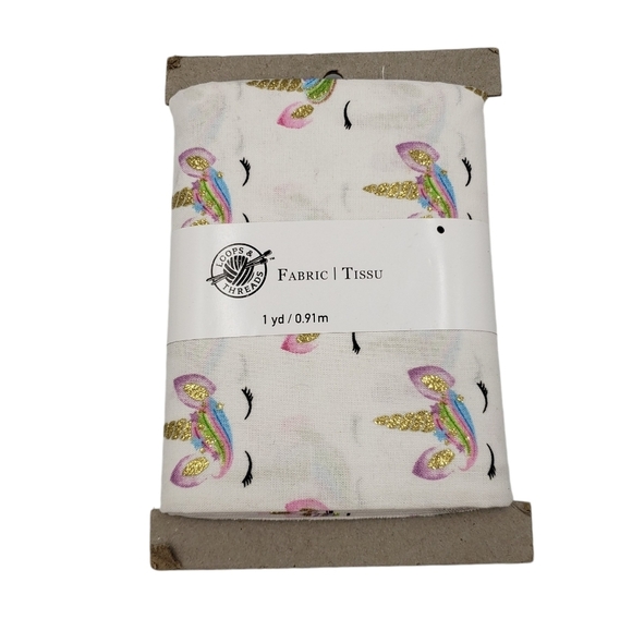 New Loops & Threads One Yard Fabric Cotton Sparkle Unicorns - Picture 1 of 9